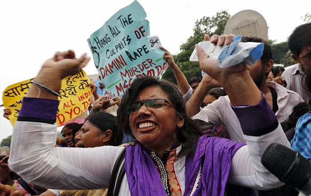 Αύξηση κατά ένα τρίτο σημείωσαν το 2014 οι βιασμοί στο Νέο Δελχί