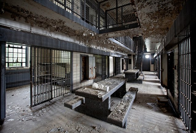 Ιστορικές φυλακές των ΗΠΑ αφήνονται στη φθορά του χρόνου