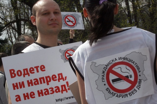 Το κάπνισμα διχάζει τους πολιτικούς στη Βουλγαρία