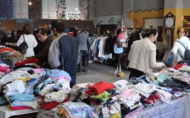 Δίκτυο κάδων ανακύκλωσης για ρούχα και παπούτσια σχεδιάζει ο δήμος Θεσσαλονίκης