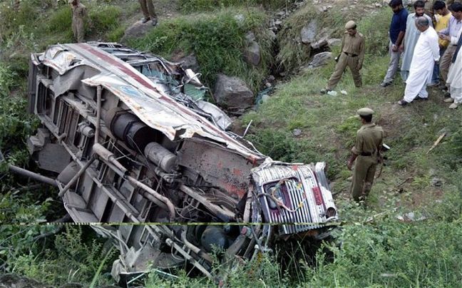 Ανατροπή φορτηγού με 22 νεκρούς στην Ινδία