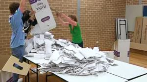 Έχασαν κιβώτια με 1.375 ψήφους στην Αυστραλία