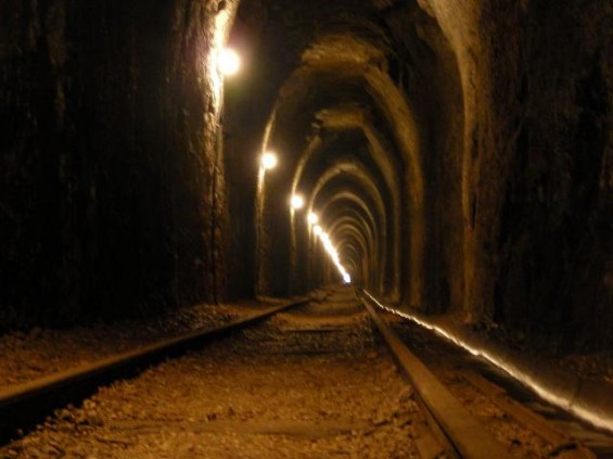 Πέντε νεκροί σε εγκαταλειμμένο ορυχείο στην Αλβανία
