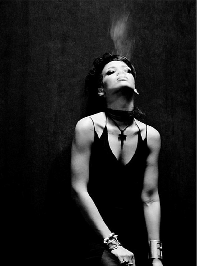 Rihanna4.jpg