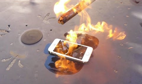 Το iPhone 5S δια πυρός και σιδήρου!