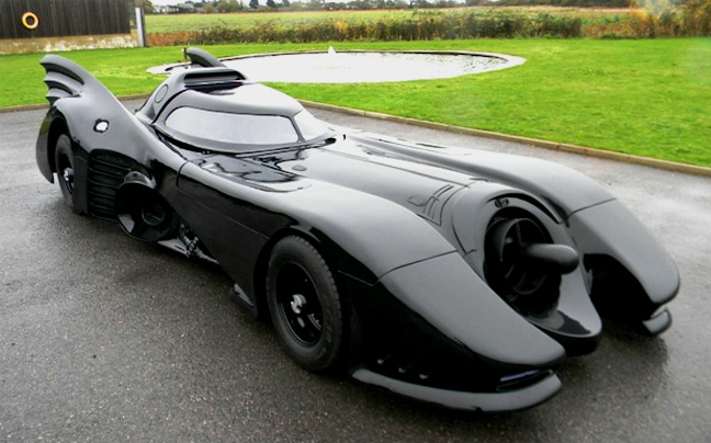 Ποιος θέλει να αγοράσει την απόλυτη ρέπλικα του Batmobile;