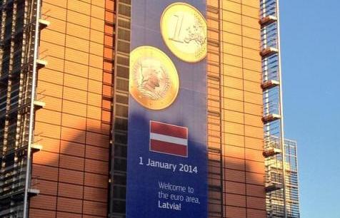 Η Λετονία θα γίνει σήμερα τα μεσάνυχτα το 18ο μέλος της ευρωζώνης