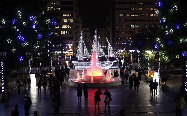 Αναβλήθηκε η έναρξη των χριστουγεννιάτικων εκδηλώσεων στην Αθήνα
