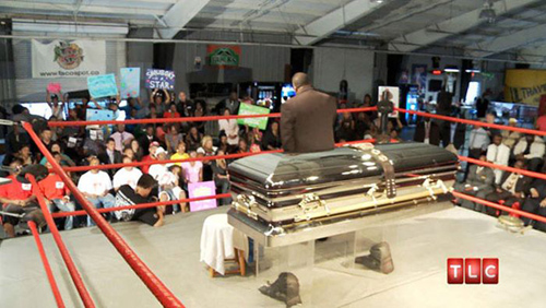 diaforetiko.gr : khde12 Oι πιο παράξενες κηδείες! Στον άλλον κόσμο με style!!