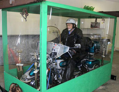 diaforetiko.gr : khde7 Oι πιο παράξενες κηδείες! Στον άλλον κόσμο με style!!