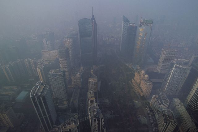 Η Κίνα λογοκρίνει τις μετρήσεις για τους ρύπους