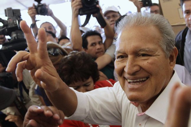 Επικυρώθηκε η νίκη του αντάρτη Σερέν στο Ελ Σαλβαδόρ