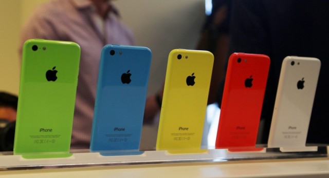 Έρχεται φτηνότερη έκδοση του iPhone 5C