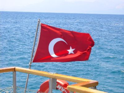 Τουρκικά πολεμικά πλοία σε ελληνικά χωρικά ύδατα