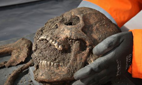 Τάφος χιλιάδων θυμάτων της πανούκλας βρέθηκε στη Βρετανία