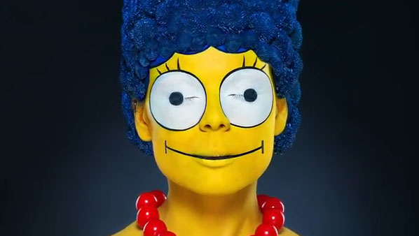 Η Marge Simpson με σάρκα και οστά