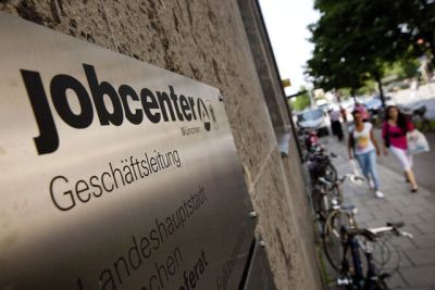 Σε ποσοστά ρεκόρ βυθίστηκε η ανεργία στην Γερμανία