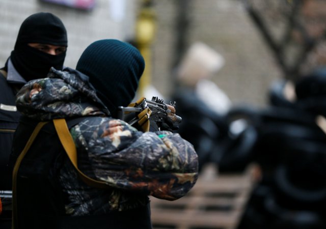 Εγκαταλείπουν το Σλαβιάνσκ οι αντάρτες