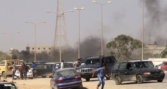 Μαίνονται οι μάχες τζιχαντιστών με το στρατό στη Λιβύη