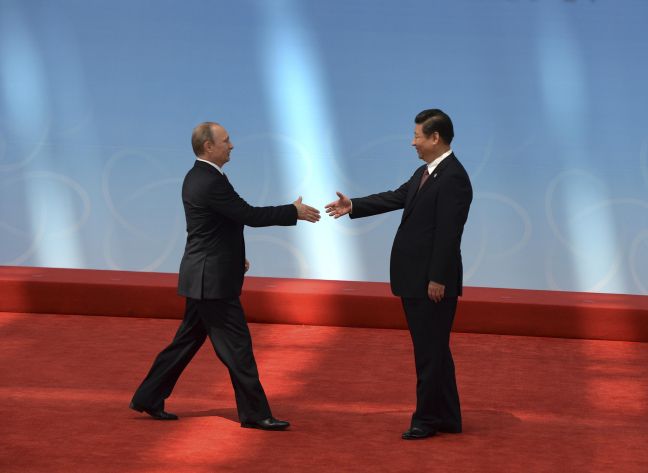 Συμφώνησαν Ρωσία-Κίνα για το φυσικό αέριο