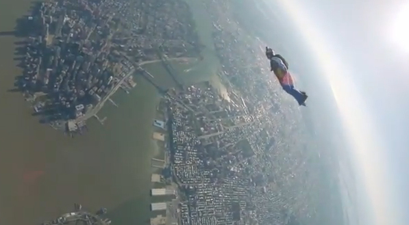 Πετώντας πάνω από τη Νέα Υόρκη