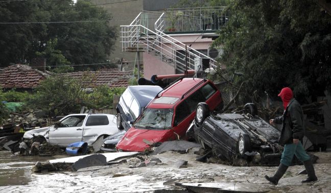 Εικόνες βιβλικής καταστροφής στη Βουλγαρία