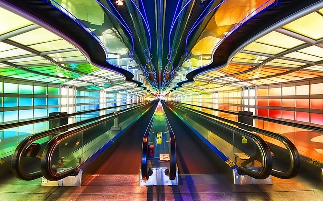 Εντυπωσιακά έργα τέχνης σε αεροδρόμια σε όλο τον κόσμο