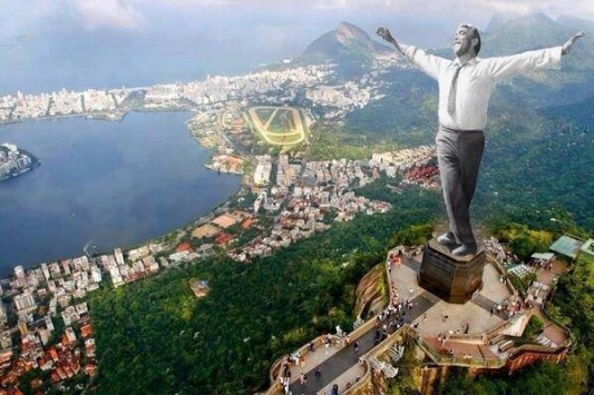O Ζορμπάς στη&#8230; θέση του αγάλματος του Ιησού στο Ρίο