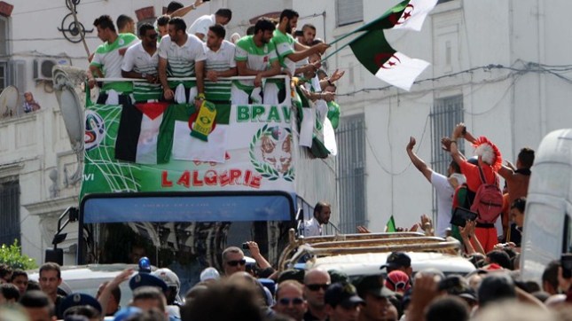 Υποδοχή ηρώων στους Αλγερινούς