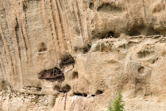 http://www.newsbeast.gr/files/1/2014/07/04/travel/75Meteora.jpg