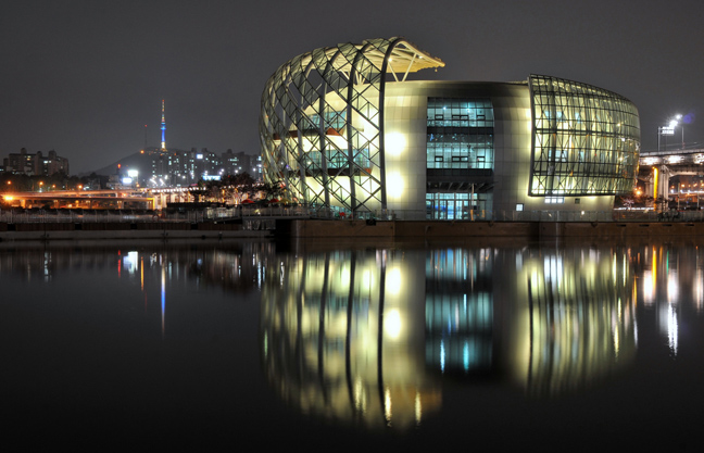 Το πλωτό τεχνητό νησί της Νότιας Κορέας