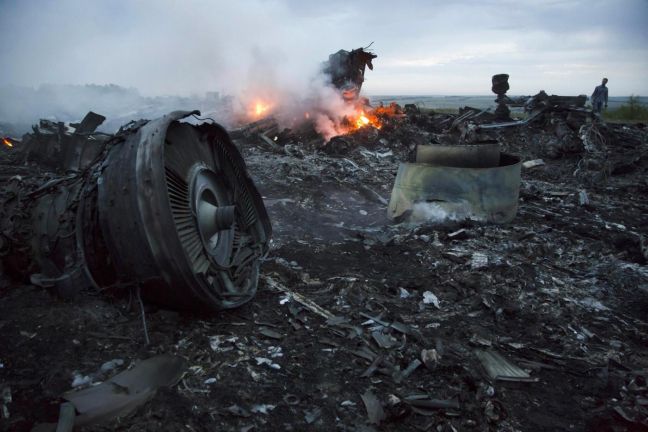 Στη Μαλαισία τρεις σοροί του Boeing που κατερρίφθη στην Ουκρανία