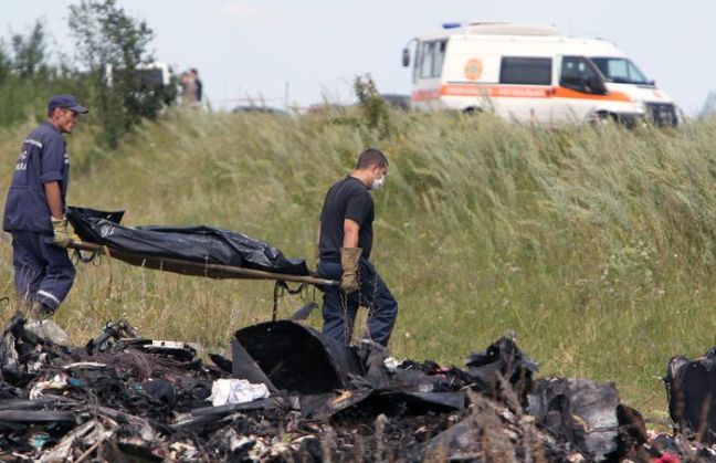 Στον τόπο συντριβής του αεροσκάφους έφθασε ο ουκρανικός στρατός