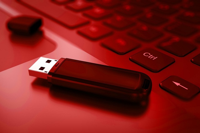 Ο ιός «BadUSB» στρέφει τις συσκευές USB εναντίον μας