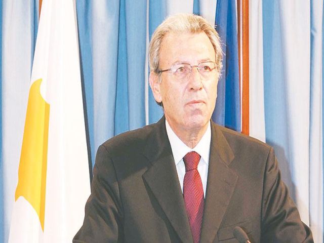 Απεβίωσε ο πρώην υπουργός Άμυνας της Κύπρου
