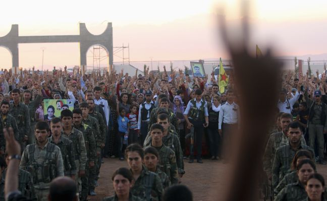 Ευρεία επίθεση των κουρδικών δυνάμεων εναντίον των τζιχαντιστών