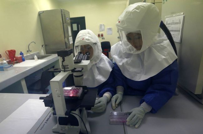 Αρνητικές οι εξετάσεις για τον ιό Έμπολα για τον ασθενή στην Ισπανία