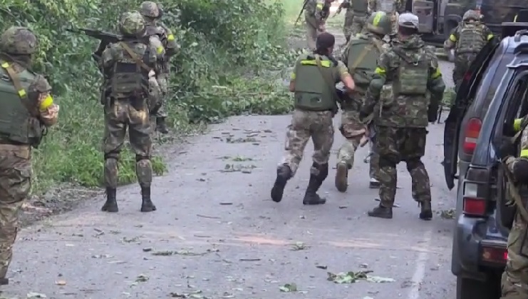 Μάχες on camera με νεκρούς και τραυματίες στην Ουκρανία