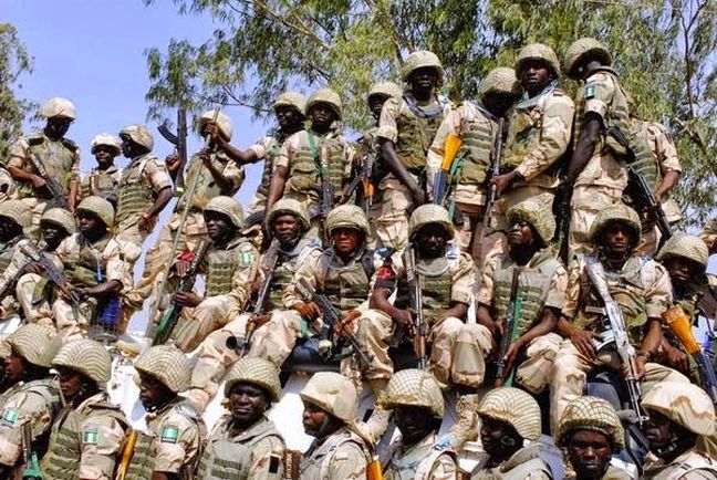 Στρατιώτες στασίασαν στη Νιγηρία απαιτώντας να τους δοθούν καλύτερα όπλα