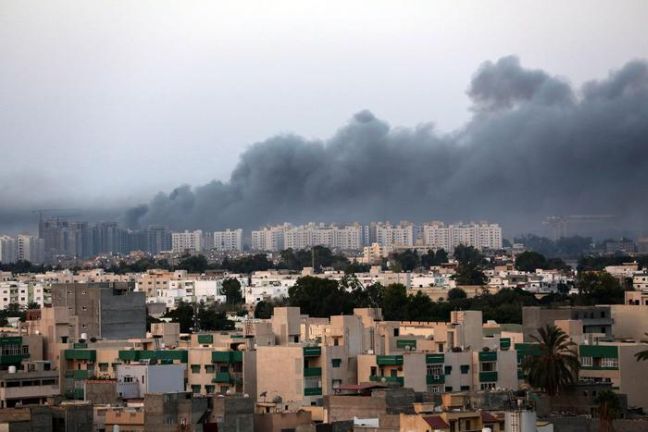 Μαίνονται οι μάχες στη Λιβύη
