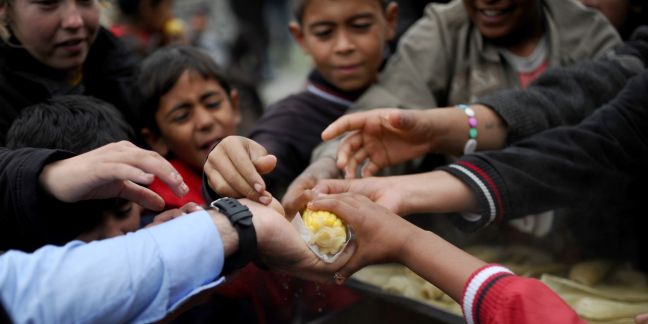 Τρόφιμα σε 4 εκατ. ανθρώπους στη Συρία σε ένα μήνα