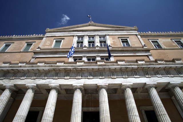 Η «βουτιά» του Χρηματιστηρίου, ο ΣΥΡΙΖΑ και το Grexit ξανά στο προσκήνιο