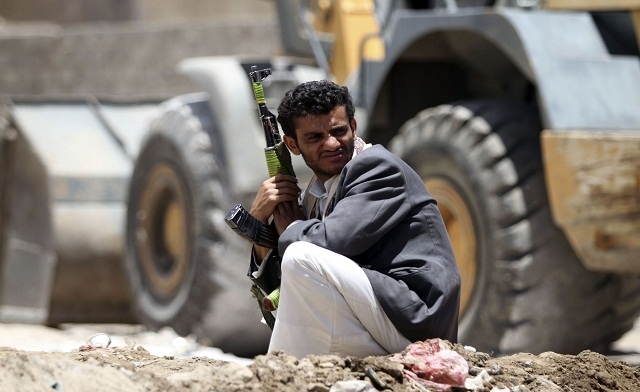 Συνεχίζονται οι μάχες μεταξύ σιιτών και σουνιτών στη Σαναά