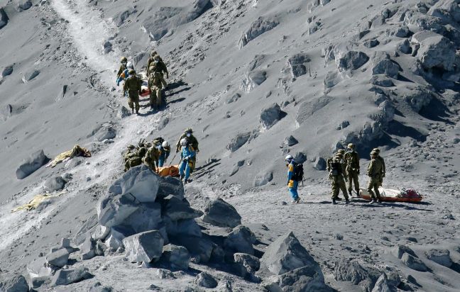 Ακόμα επτά νεκροί εντοπίστηκαν στο ηφαίστειο Οντάκε