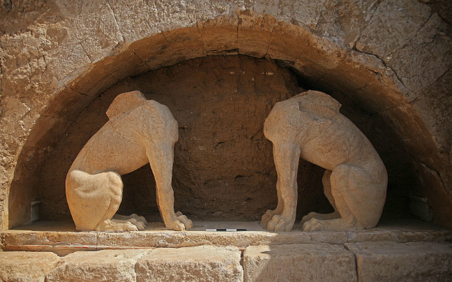 «Ο τάφος και τα αγάλματα της Αμφίπολης φτιαγμένα από Αθηναίους καλλιτέχνες»