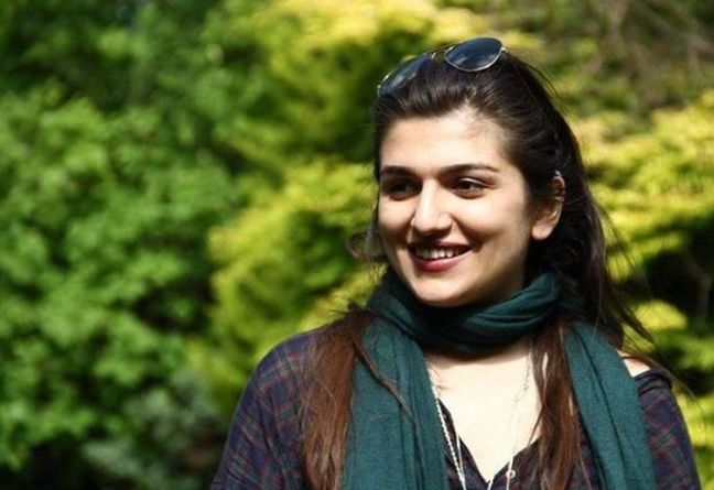 Σε απεργία πείνας μια 25χρονη Ιρανή