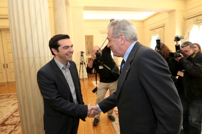«Όχι» στον Αβραμόπουλο λένε δύο βουλευτές του ΣΥΡΙΖΑ