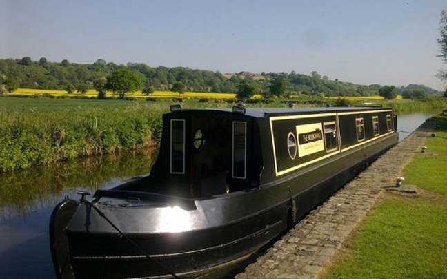Τα πιο ξεχωριστά βιβλιοπωλεία στον κόσμο The Book Barge, Lichfield, Αγγλία