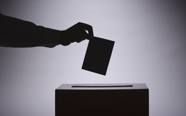 Τι δείχνει νέα δημοσκόπηση για την πρόθεση ψήφου