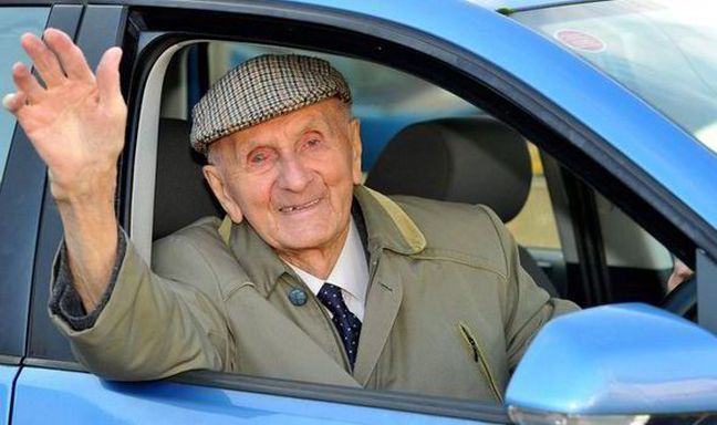 Κρίθηκε ικανός για οδήγηση στα 101 του χρόνια